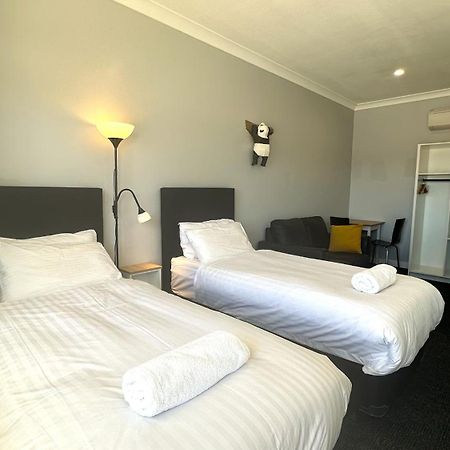 Vikas Motel Jindabyne Exterior photo